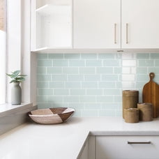 Smart Tiles Peel and Stick Backsplash, 5 Adhesive Tiles, Metro Grey/Green, 11.55"x8.38"