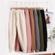 thumbnail image 2 of Pantalones a prueba de viento para mujer, otoño e invierno, paquete de pies engrosados, pantalones casuales, pantalones deportivos sueltos para exteriores, pantalones deportivos de terciopelo Harun, 2 of 4