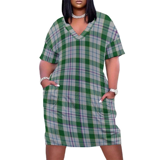 Vestido sencillo de tartán del clan Milne con chaleco con cremallera, ideal para eventos especiales y ocasiones oficiales.