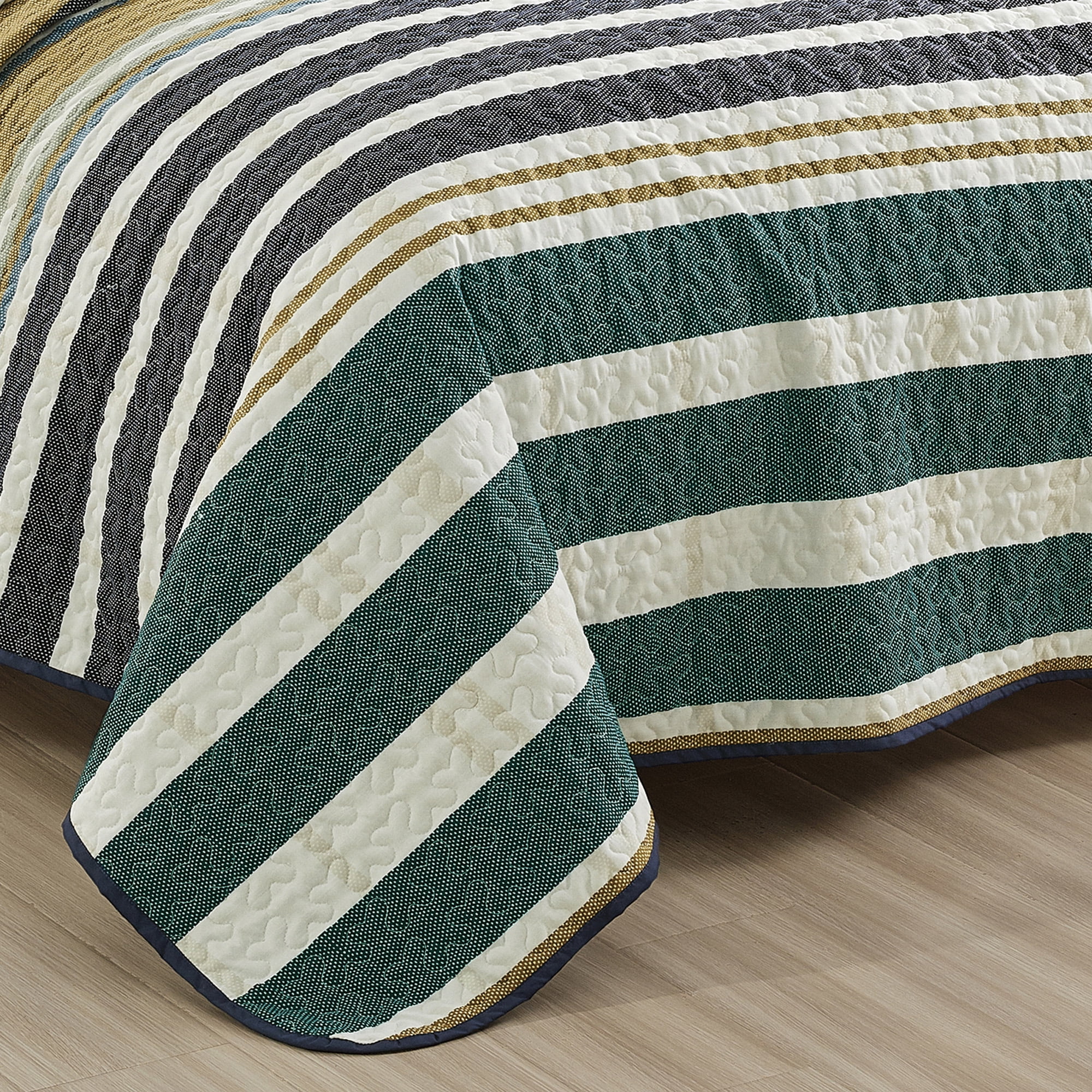 Evjk 3-Piece Decorative Lightweight Bedspread Set – Durable, Microfiber with Decorative Print, QUEEN