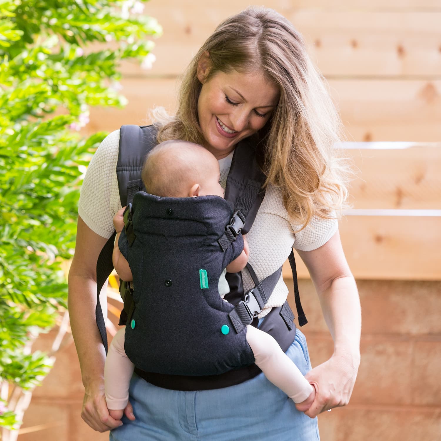 Infantino Flip 4-in-1 Convertible Baby Carrier, Black photo 7