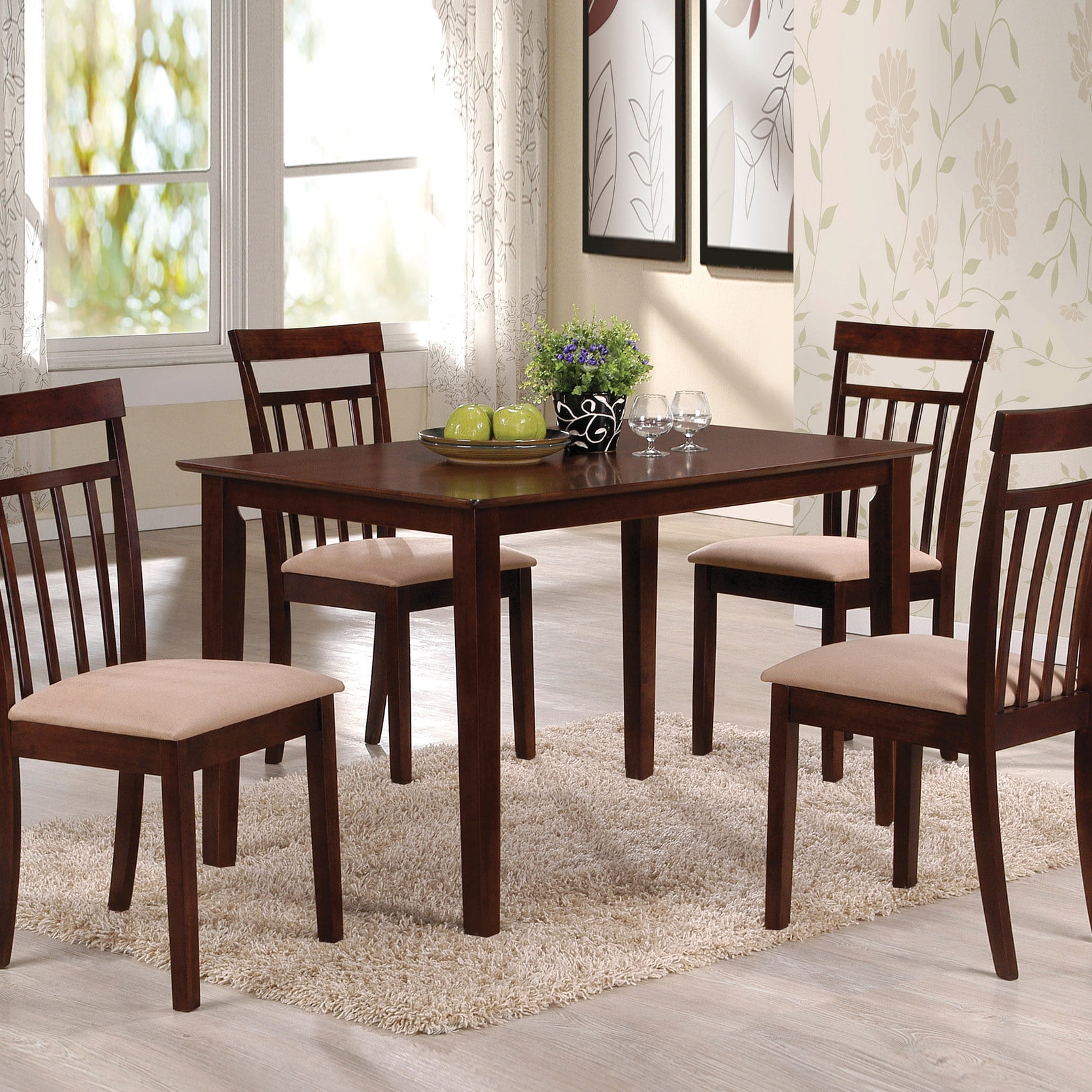 Four - leg table base | Sturdy for daily dining | Guarantees a stable surface