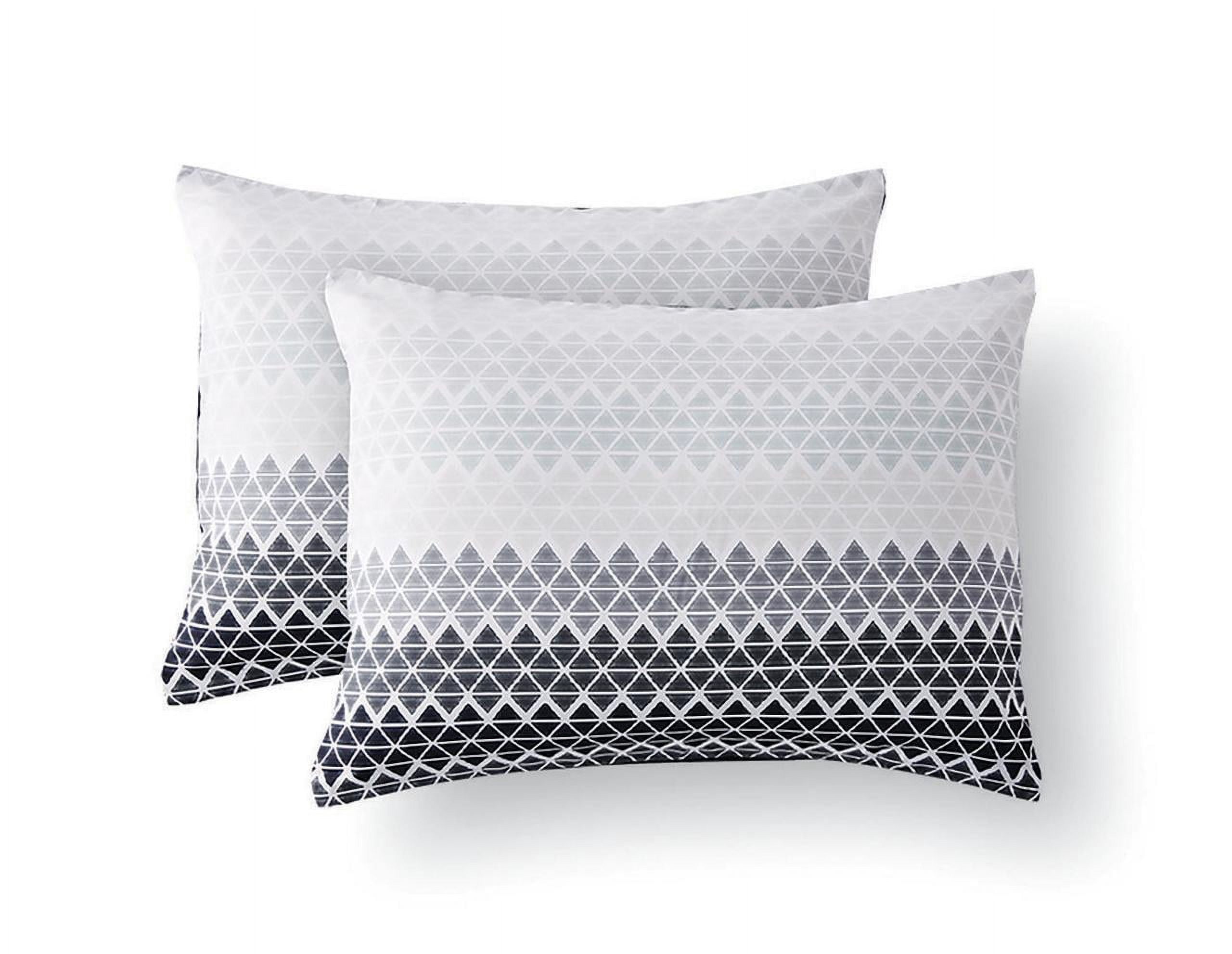 Mainstays 10-Piece Black and White Ombre Geometric Bed in a Bag, King