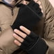 thumbnail image 3 of Guantes negros Guantes cálidos de concha de otoño e invierno Guantes cómodos para exteriores a prueba de frío Zhivalor BST3040305-3, 3 of 6