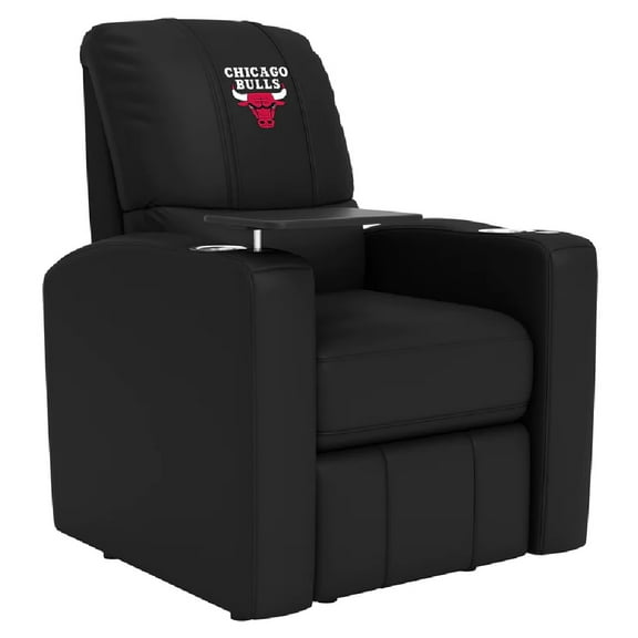 DreamSeat Stealth Power Plus Recliner with Chicago Bulls Logo in Black