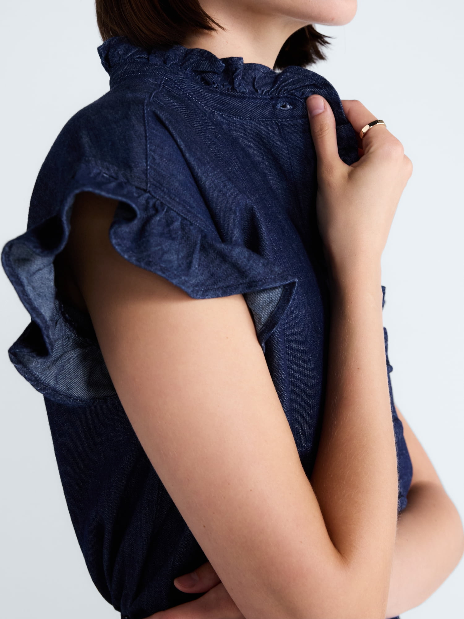 Free Assembly Women's and Women's Plus Ruffle Trim Neck Top with Short Sleeves, Sizes XS-4X