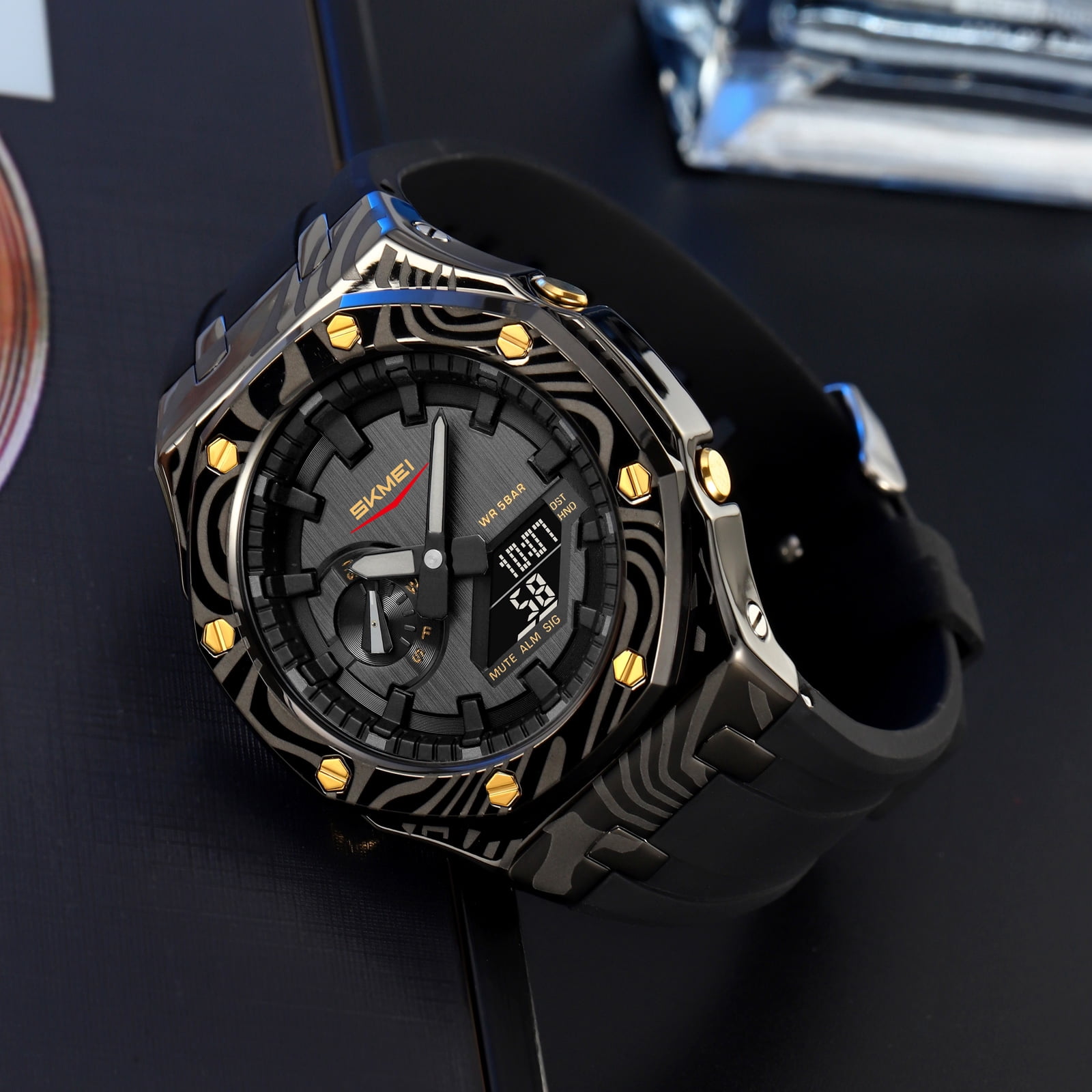 SKMEI Men's Military Digital Watches Outdoor Waterproof Sport Multifunctional Wristwatch with 5 Alarms/Countdown/Stopwatch