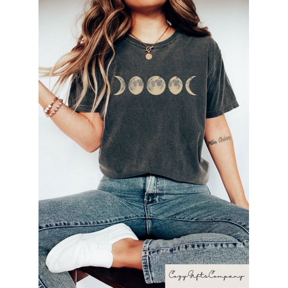 Retro Comfort Moon Phase Shirt, Mystic Moon T-shirt, Boho Celestial Moon Shirt, Moon Phase Shirt for Women