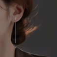 thumbnail image 1 of Pendientes con letras en forma de línea para mujer, de plata de ley, modernos, con piercings en la oreja, sencillos, estilo frío, 1 of 6