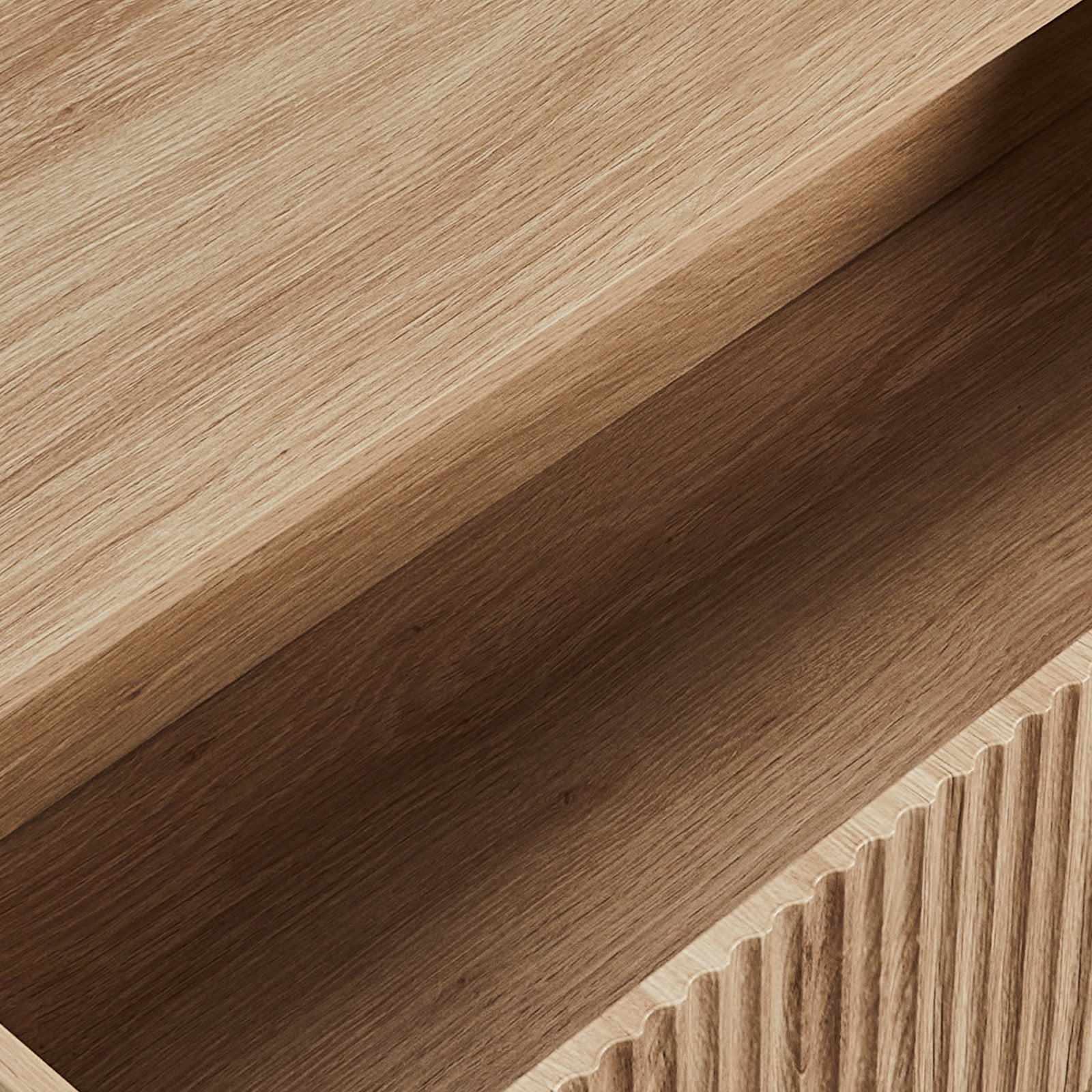 Handleless 6-Drawer Dresser with Grille Finish P2 Particleboard + MDF & Melamine Veneer + Vacuum-Formed Storage Cabinet 55.12*15.75*27.95in Oak