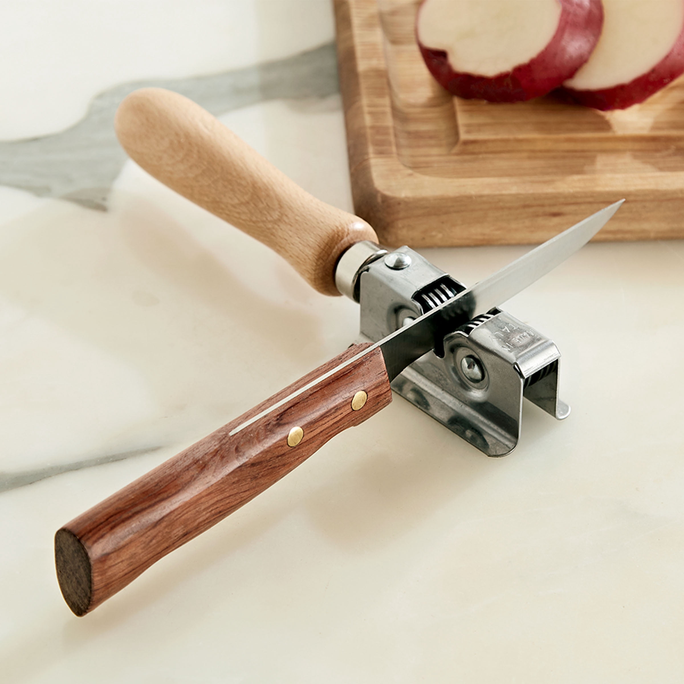 Kings County Tools Handheld Manual Knife Sharpener for Fixed Blades, Pocketknives and Kitchen Knives - Made in Italy