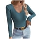 thumbnail image 2 of Suéter de cuello en V para mujer, blusa de poliéster de manga larga, color liso y moderno., 2 of 4