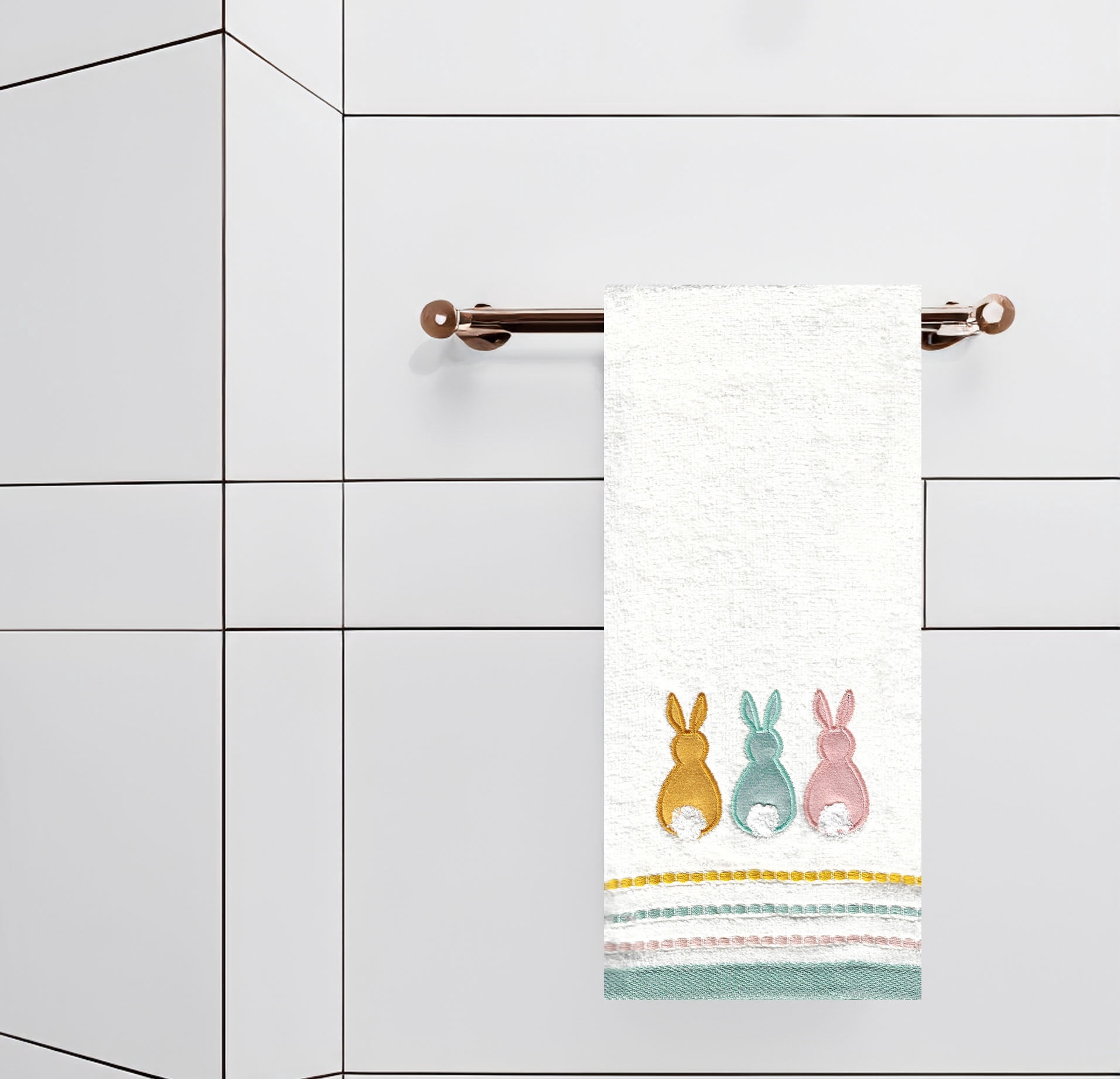 Celebrate Bunny Butts Bath Hand Towels Set of 2, Decorative Border