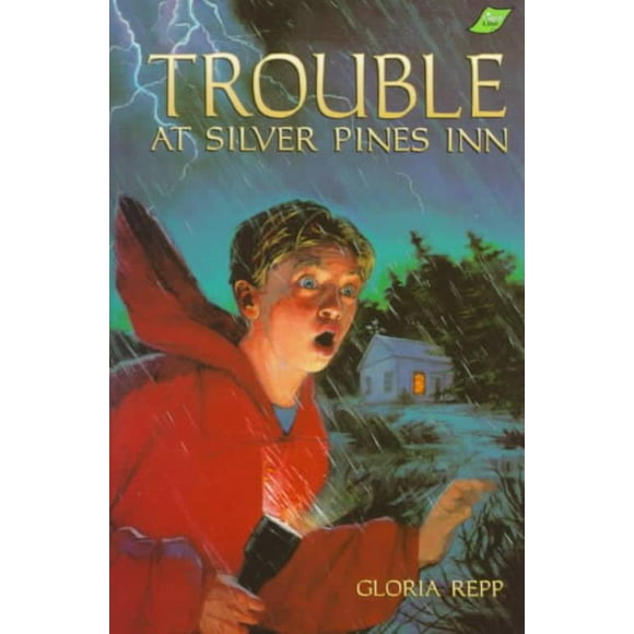 Trouble at Silver Pines Inn, Gloria Repp Paperback
