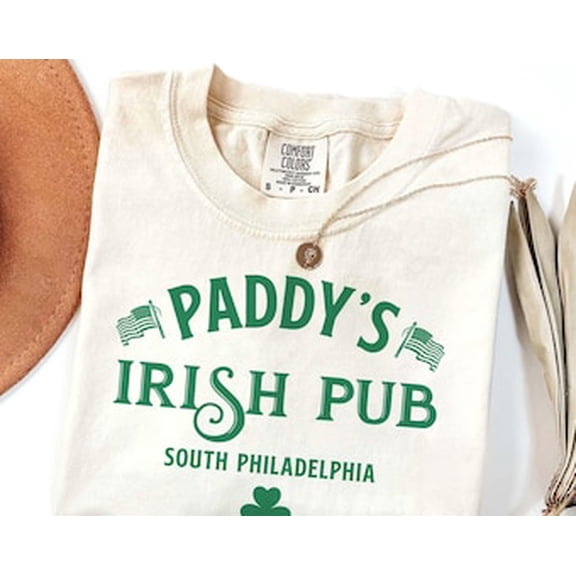Simple Fit ® Paddy's Pub T-Shirt, Irish Bar St. Patrick's Day Graphic Tee, St. Patrick's Day Shirt, St. Patty's Party Shirt