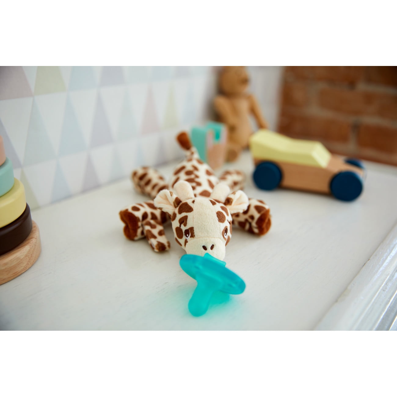 avent snuggle giraffe
