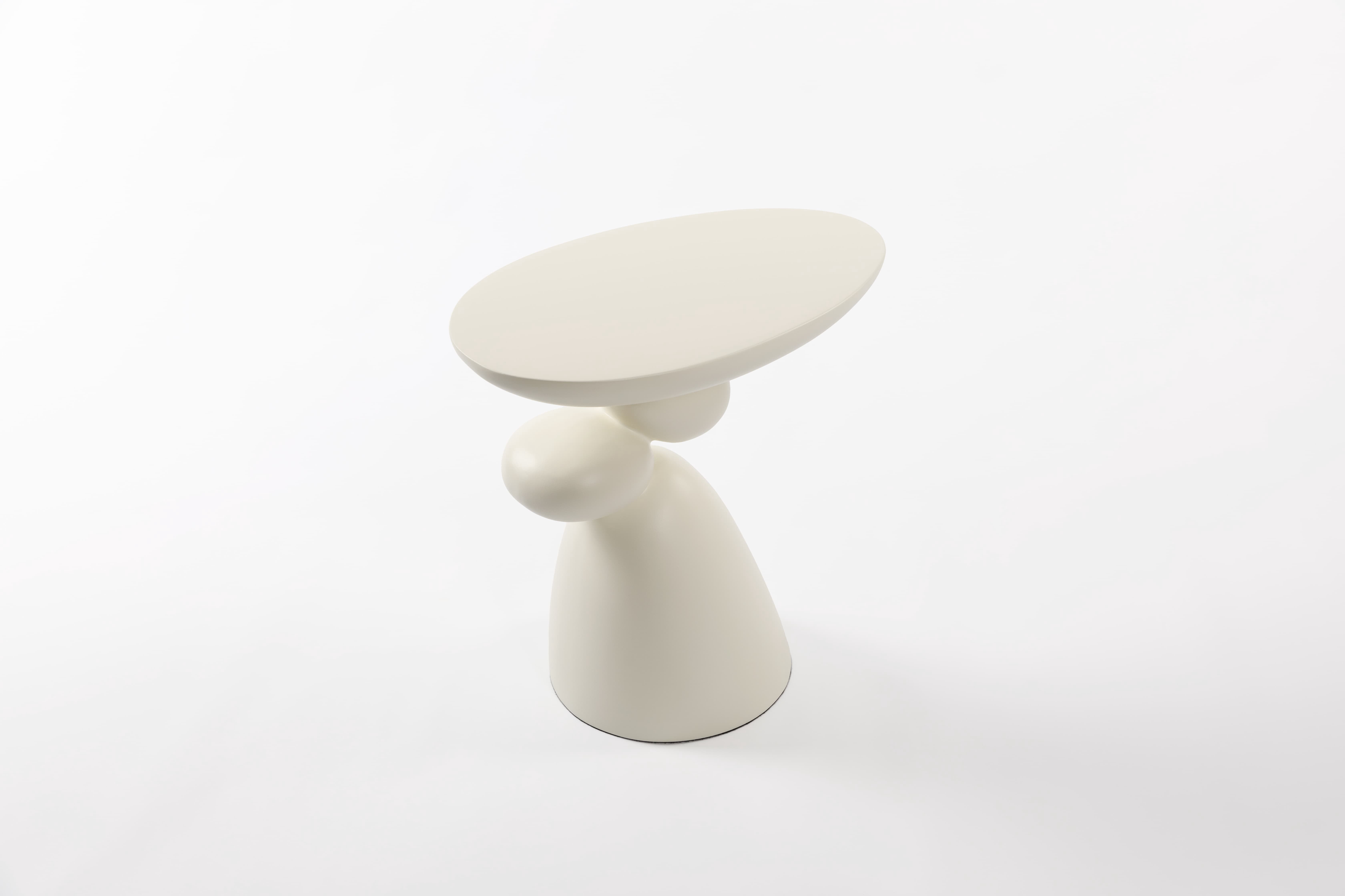 MAYEERTY End Table, Fiberglass Side Table, Modern Minimalist Corner Table, Coffee table with Decoration, Home Decor for Living Room, Bedroom, Guestroom