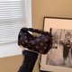 thumbnail image 2 of Bolsos de moda de estilo francés para mujer, nuevo bolso cuadrado pequeño con incrustaciones de diamantes, bolso de mensajero informal versátil de alta gama 2025, 2 of 5