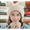 thumbnail image 4 of RV Bonito sombrero con orejas de zorro hecho a mano con aguja de punto de invierno para mujer, sombrero cálido con protección para los oídos, sombrero trenzado (negro), 4 of 5