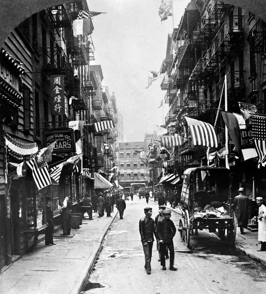 New York Chinatown, 1909. /Ndoyers Street In New York'S Chinatown In