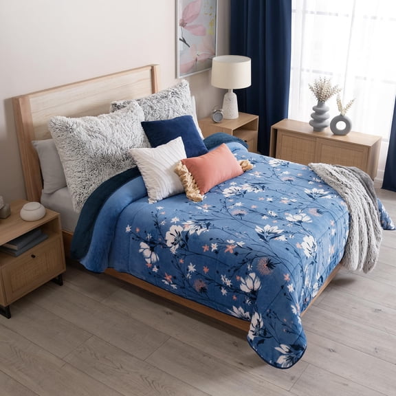 Vianney Sherpa Blanket Twin-Full Size 71" x 87" Double-Sided Ultra-Soft Navy Blue Floral Plush Cozy Throw for Year-Round Warmth