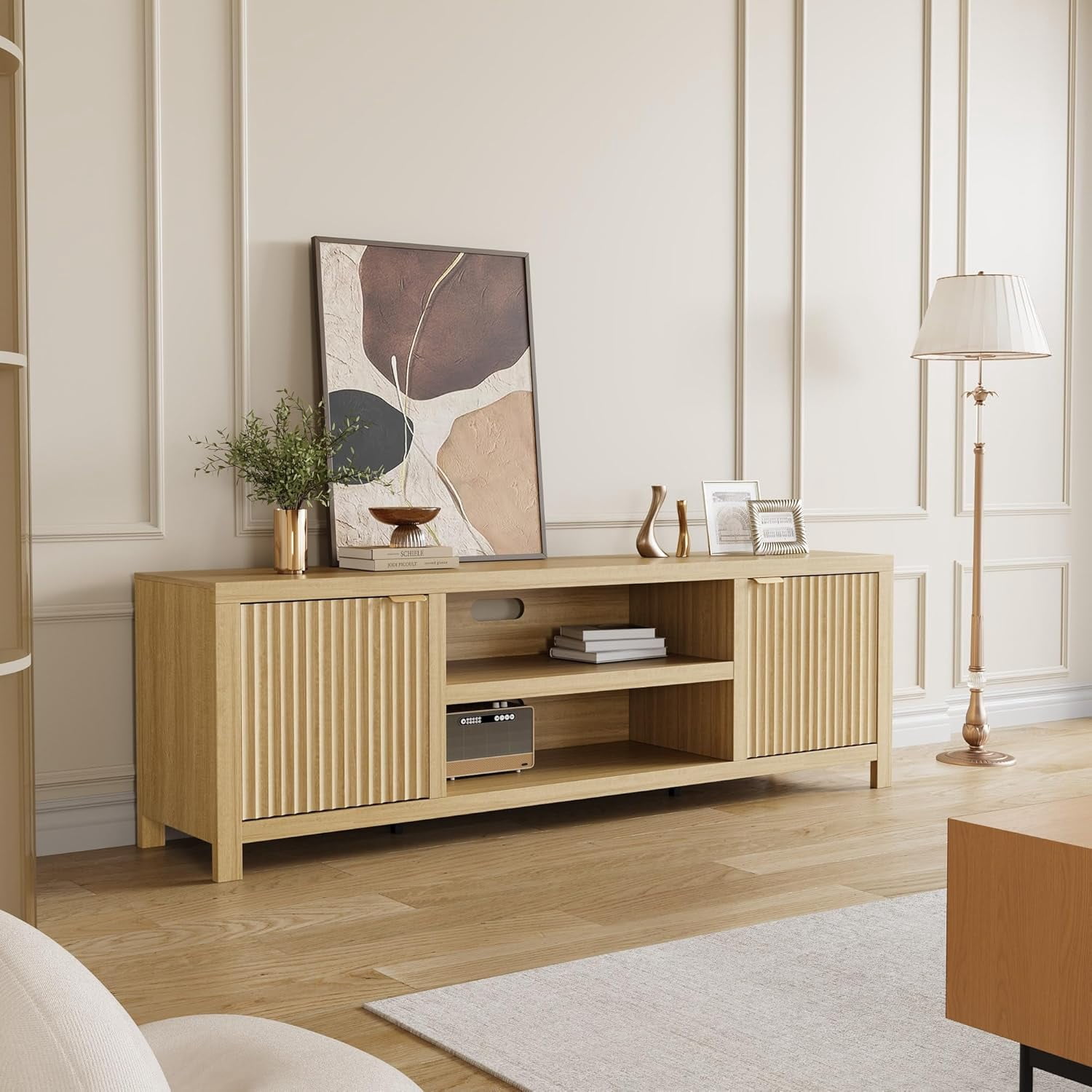 Garvee Fluted TV Stand for 80 Inch TV, Modern Entertainment Center with Storage, Media Console with Gold Handles & Fluted Doors, Natural Oak