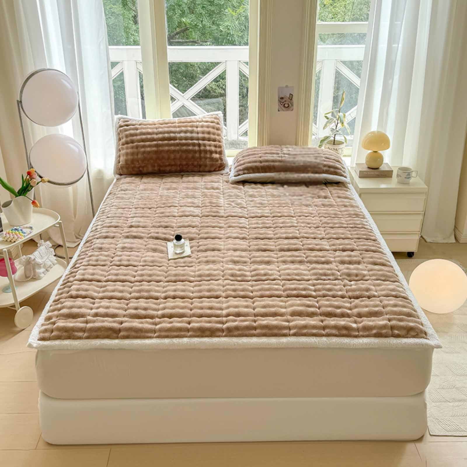 Milk Flannel Mattress Cover with Non-Slip Bottom, Thick Warm Futon Protector – Cozy Plush Fabric, Machine Washable Mattress Upholstery for Bed, Guest Room or Dormitory