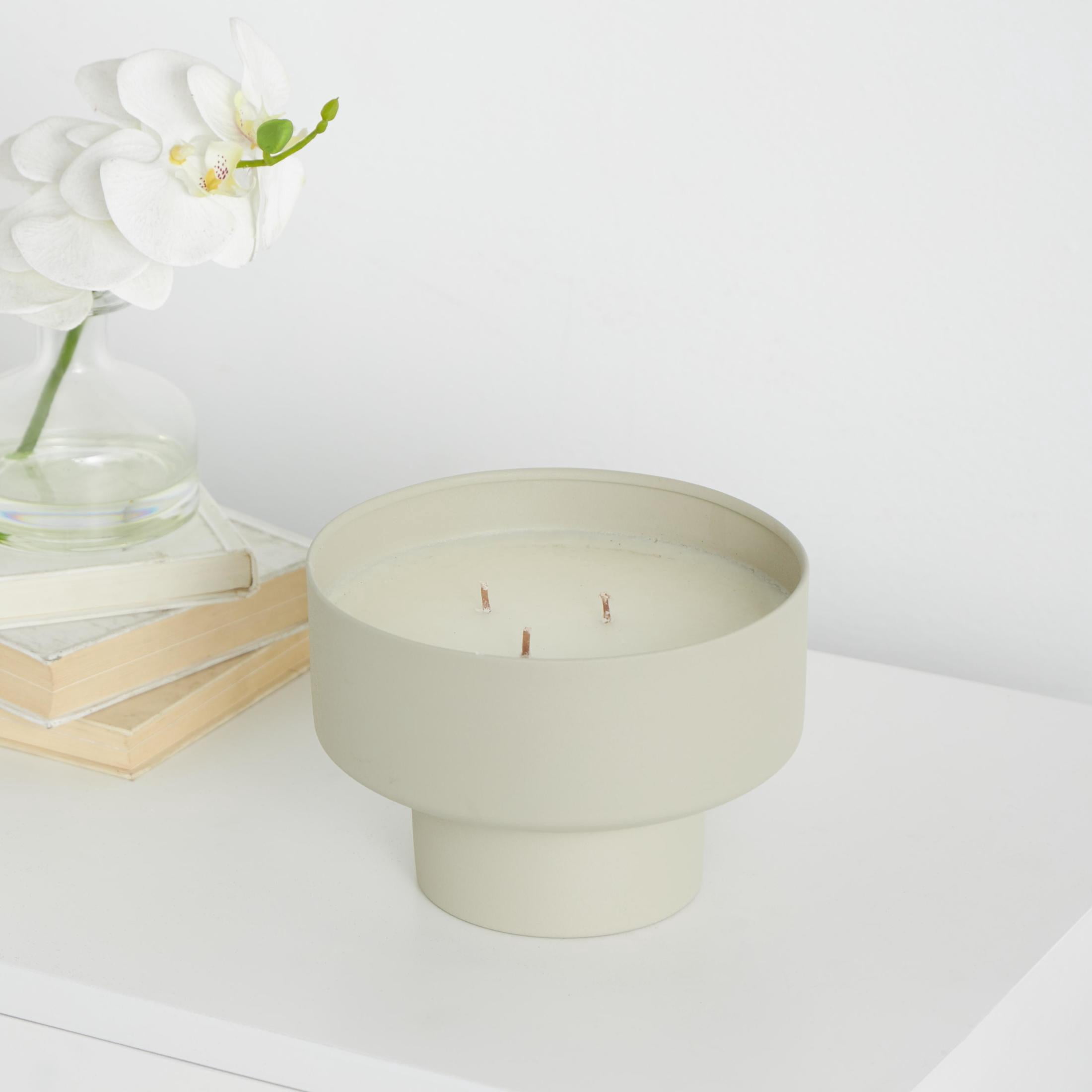 DecMode Gray Metal White Sage Scented Matte 50 oz 3 Wick Candle with White Wax