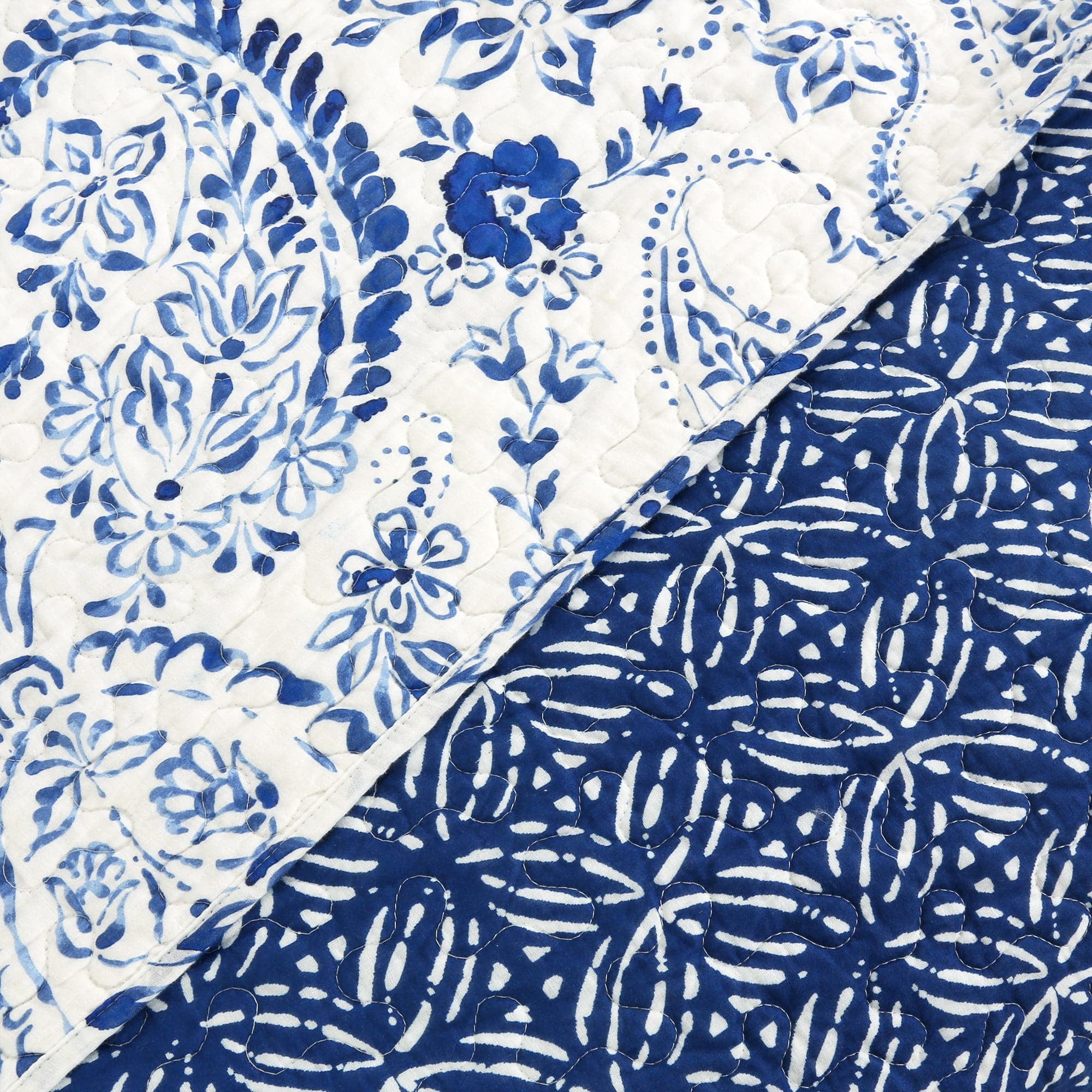 Erindale 3 Piece Quilt Set by Lush Decor