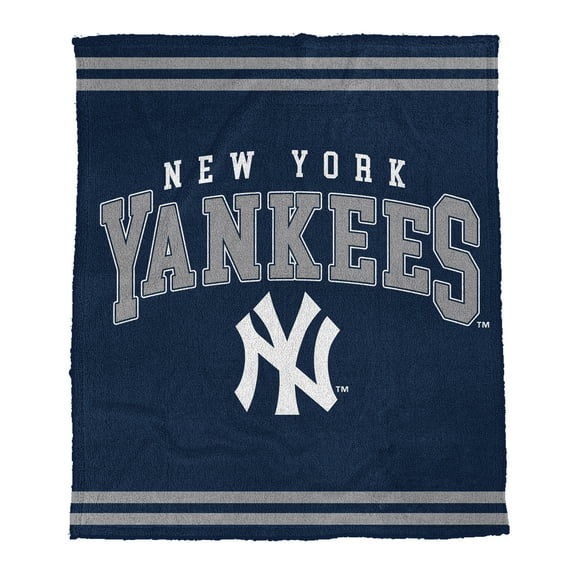 Pegasus New York Yankees 60" x 70" Cozy Plush Knit Blanket