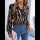 thumbnail image 4 of Camisa de Larga con Botones Geométricos para Mujer, Blusa Informal Ajustada con Cuello y Estampado Integral. Negro Marrón S, 4 of 10