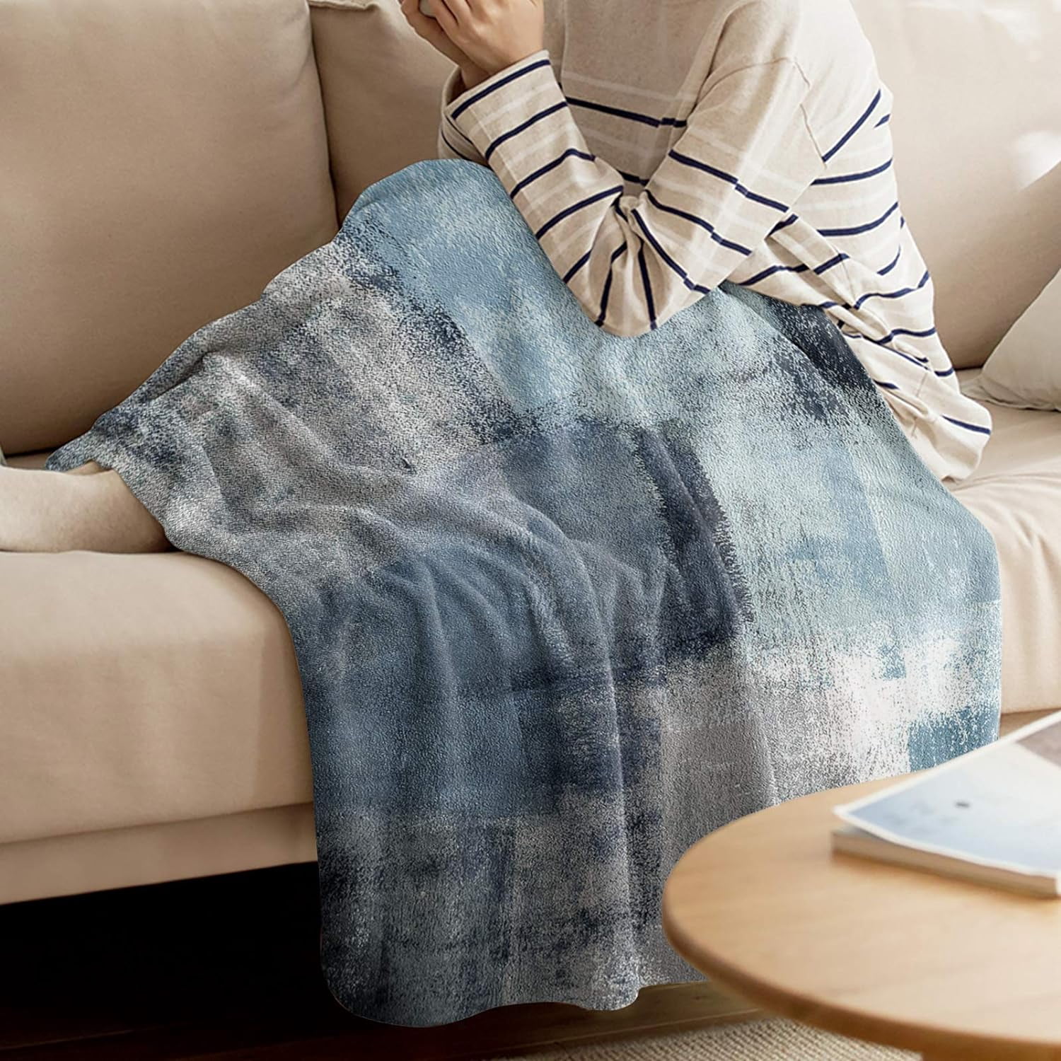 Flannel Blanket Abstract Paint Art Graffiti Lattice Super Soft Breathable Throw Blankets Blue and Gray Warm Cozy Bedspread Decorative for Home Sofa Couch Chair Living Bedroom All Seasons Use 60x80inch