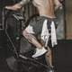 thumbnail image 3 of Pantalones cortos de doble capa para hombre, 2 en 1, malla forrada con cordón, diseño de cintura elástica, transpirable, secado rápido, Fitness, trotar, 3 of 5