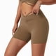 thumbnail image 3 of Pantalones cortos de yoga Estilo Europa y América Cintura alta Levantamiento de cadera Fitness Leggings cortos para correr Marrón L, 3 of 7