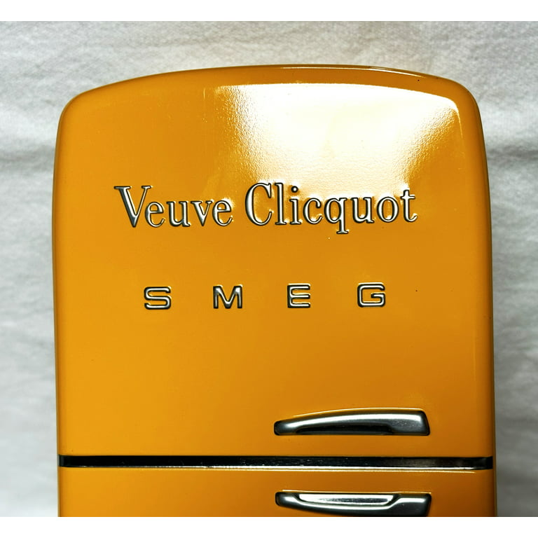 x Veuve Clicquot Free-Standing Retro-Style Mini Fridge