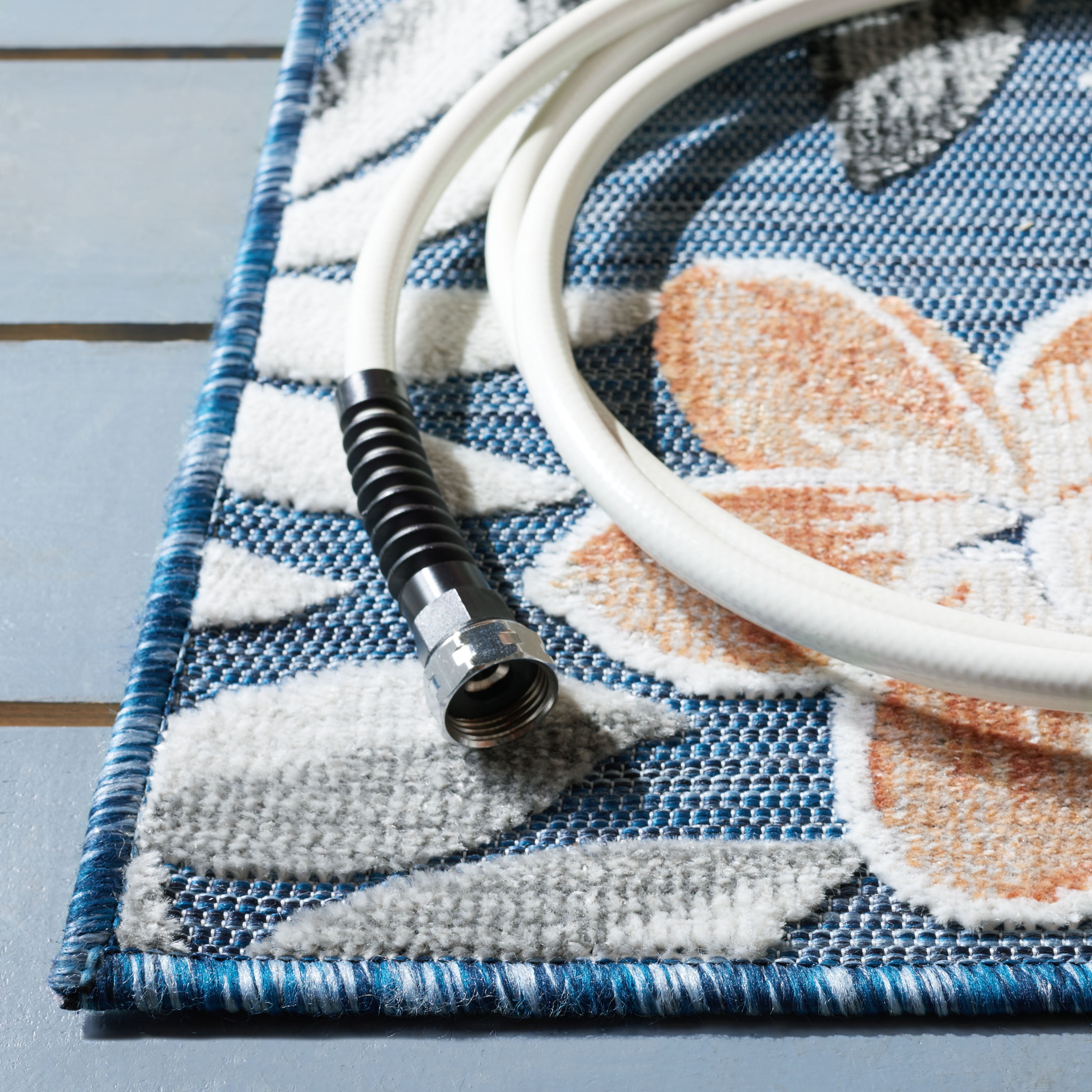 SAFAVIEH Cabana Blazhe Indoor/Outdoor Area Rug, Blue/Grey, 6' x 9'