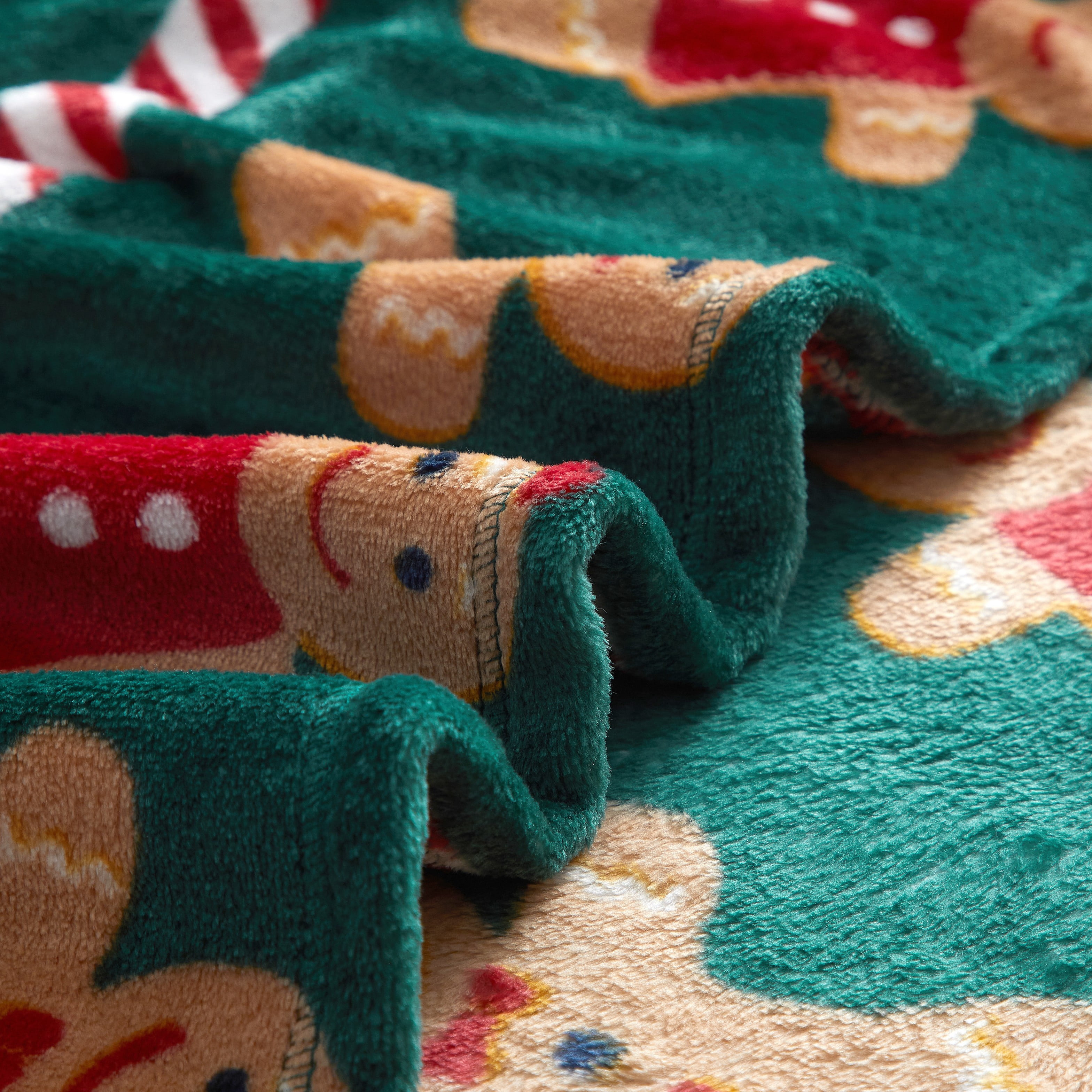 Holiday Time Cozy Plush Gingerbread Throw 50" x 60", All Ages