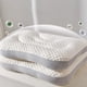 thumbnail image 4 of Almohada de espuma con sensación de frío | Funda de poliéster transpirable con relleno de fibra natural reciclada | 67 x 30 x 7 cm | Almohada refrescante para casa y hotel | Lavable a máquina |, 4 of 7