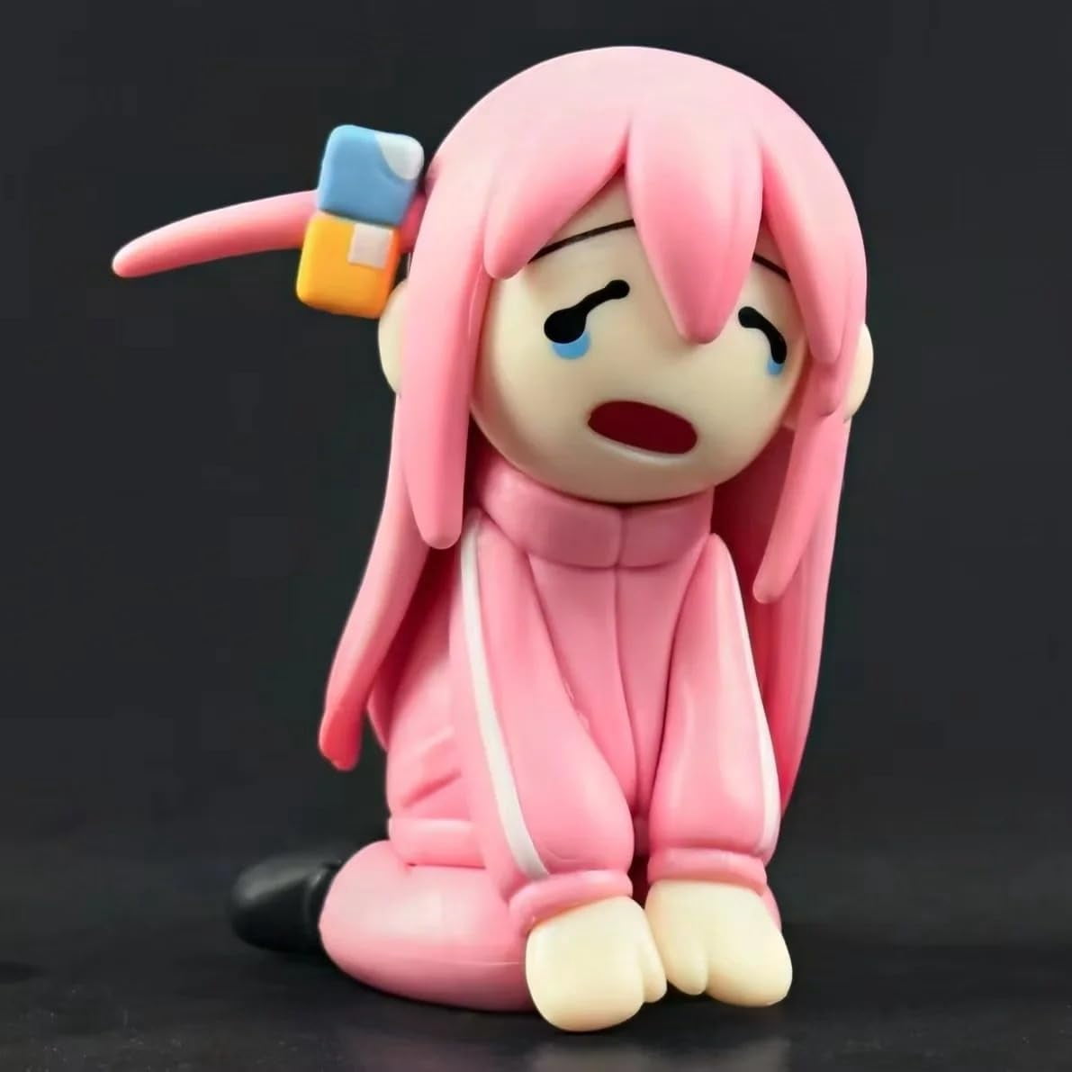 Newly Gotoh Hitori Figure Sportswear Q Version Sitting Gotoh Hitori Action Figures 10cm/3.9inch PVC Collectible Handicrafts Souvenirs Anime Gifts