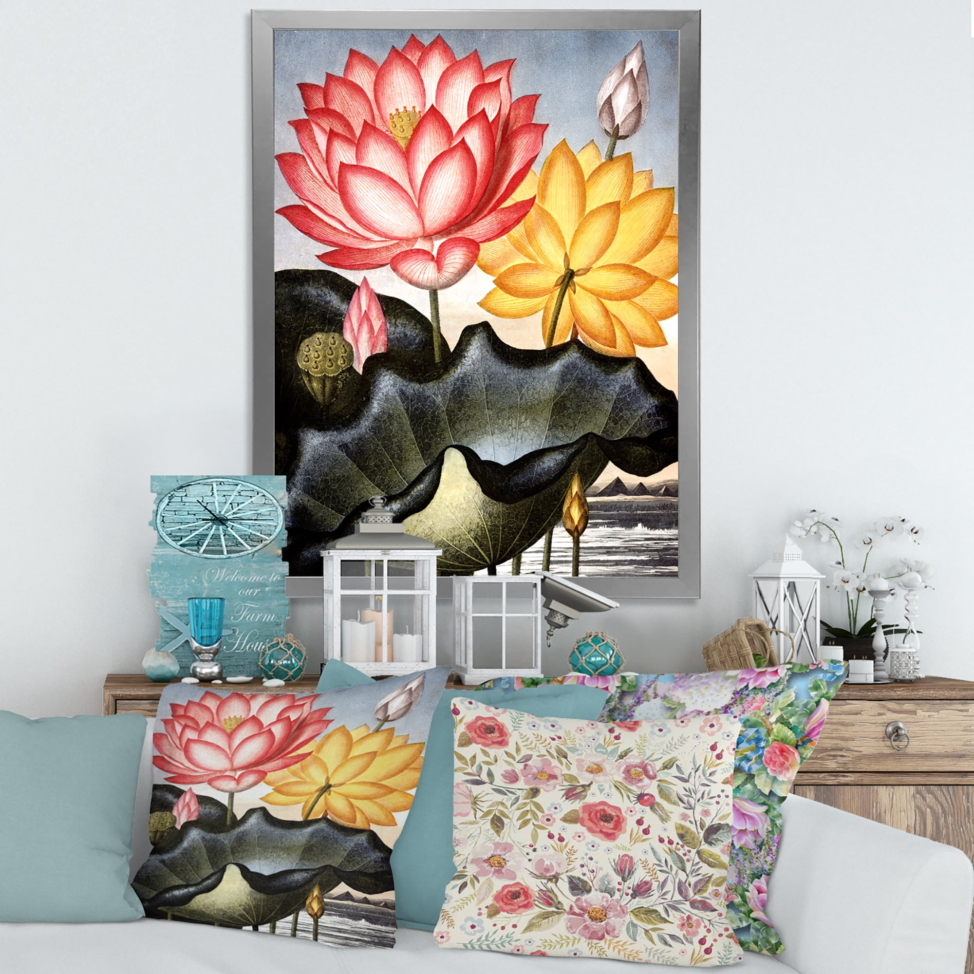 Designart 'Ancient Flowers II' Traditional Framed Art Print