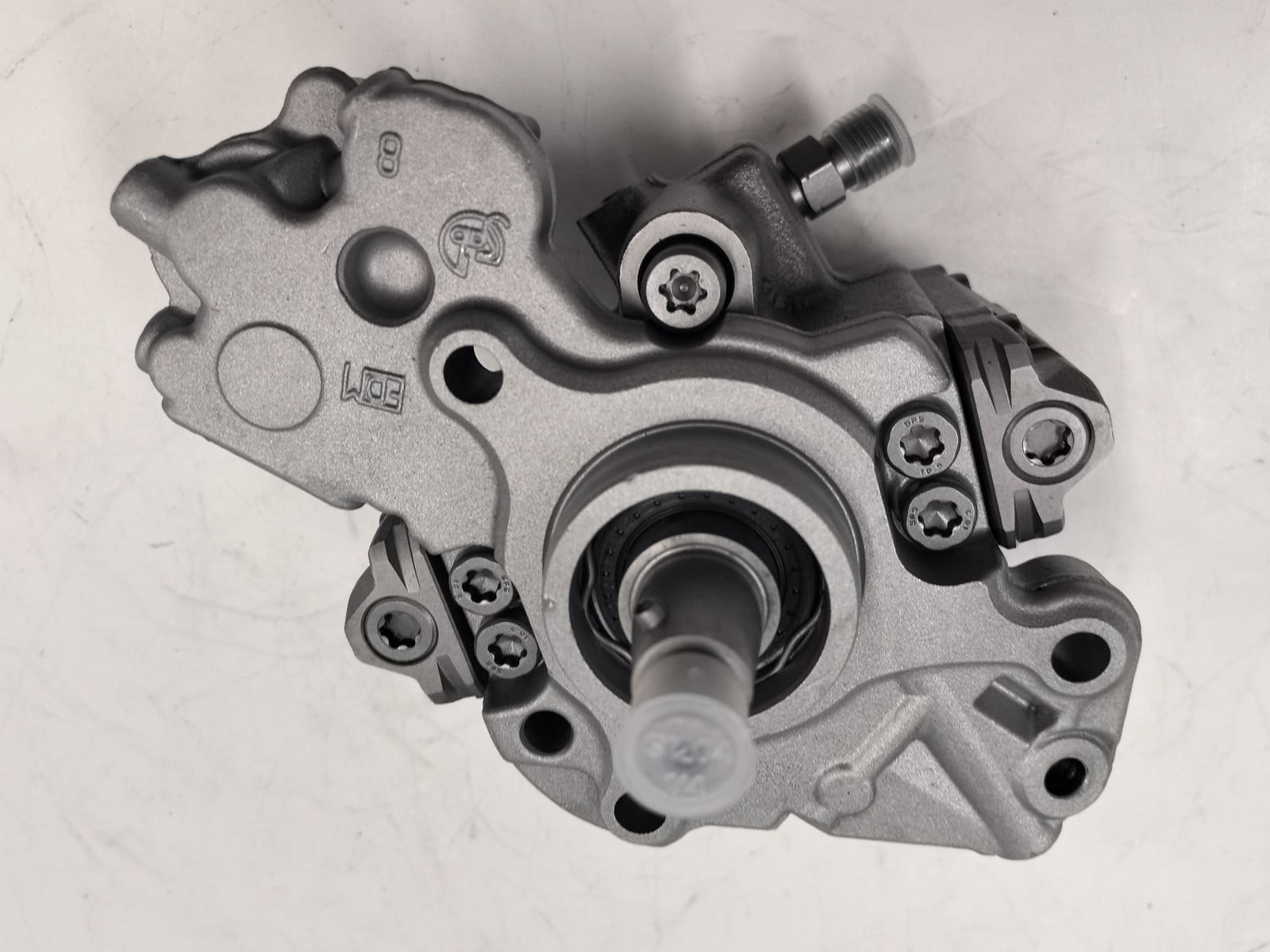 D18 D24 Fuel Injector Pump For Delphi Bobcat Doosan T450 T590 7249380 28394200