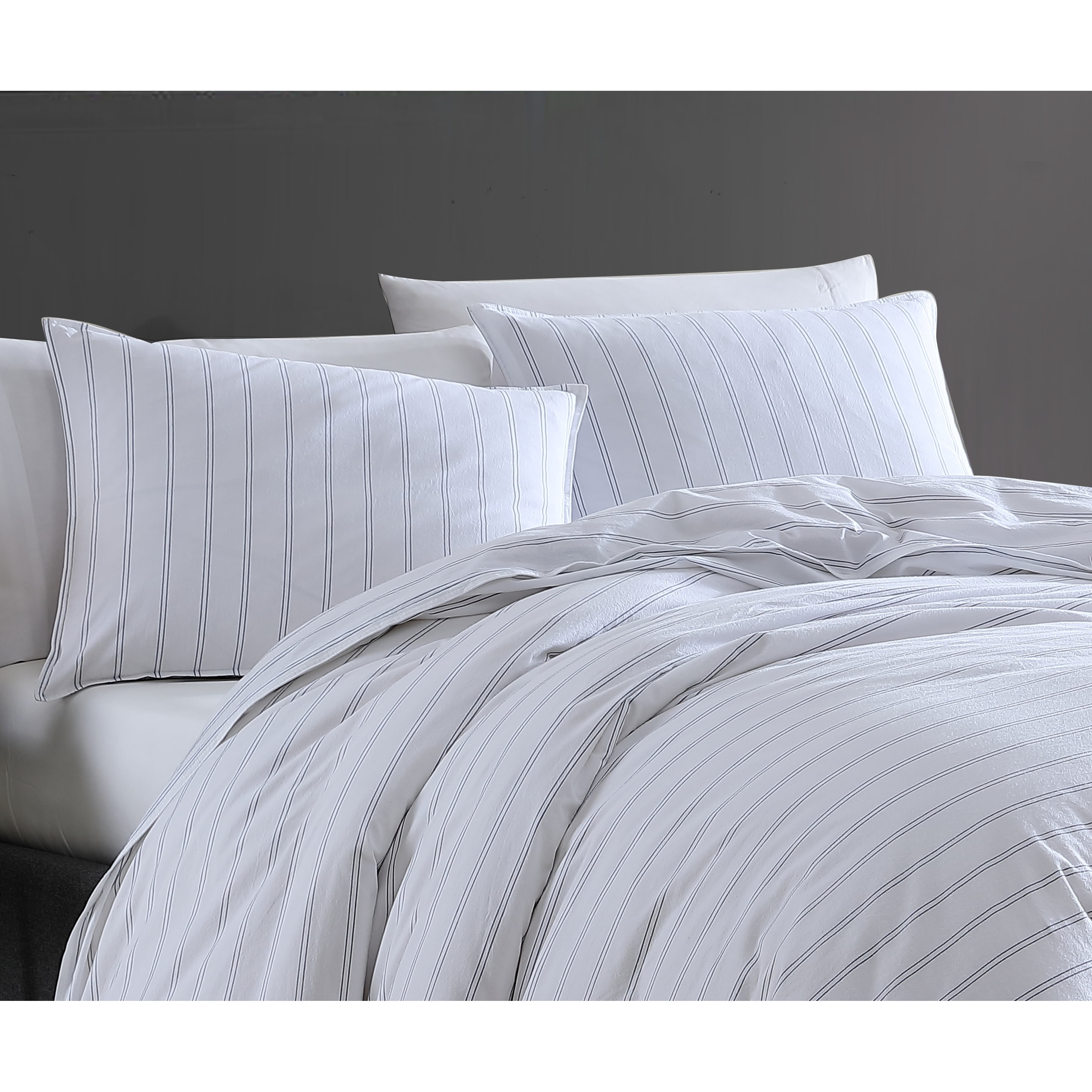 Riverbrook Home 3 Piece Comforter Set, Queen, White/Black, Vinton ,Polyfill, Adult