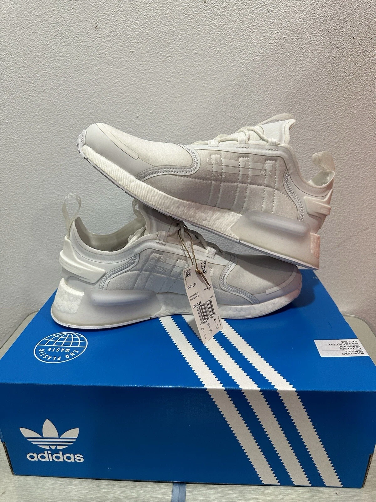 adidas gazelle silver green womens adidas Originals Womens Nmd R1 V3