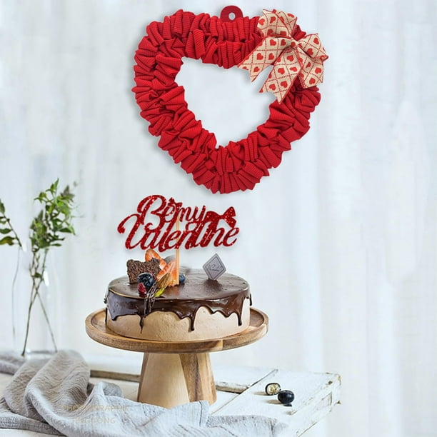Corona de corazón para el Día de San Valentín | Decoración romántica de la puerta principal de poliéster rojo | Diseño plisado hecho a mano | Decoración para el hogar de bodas en interiores y