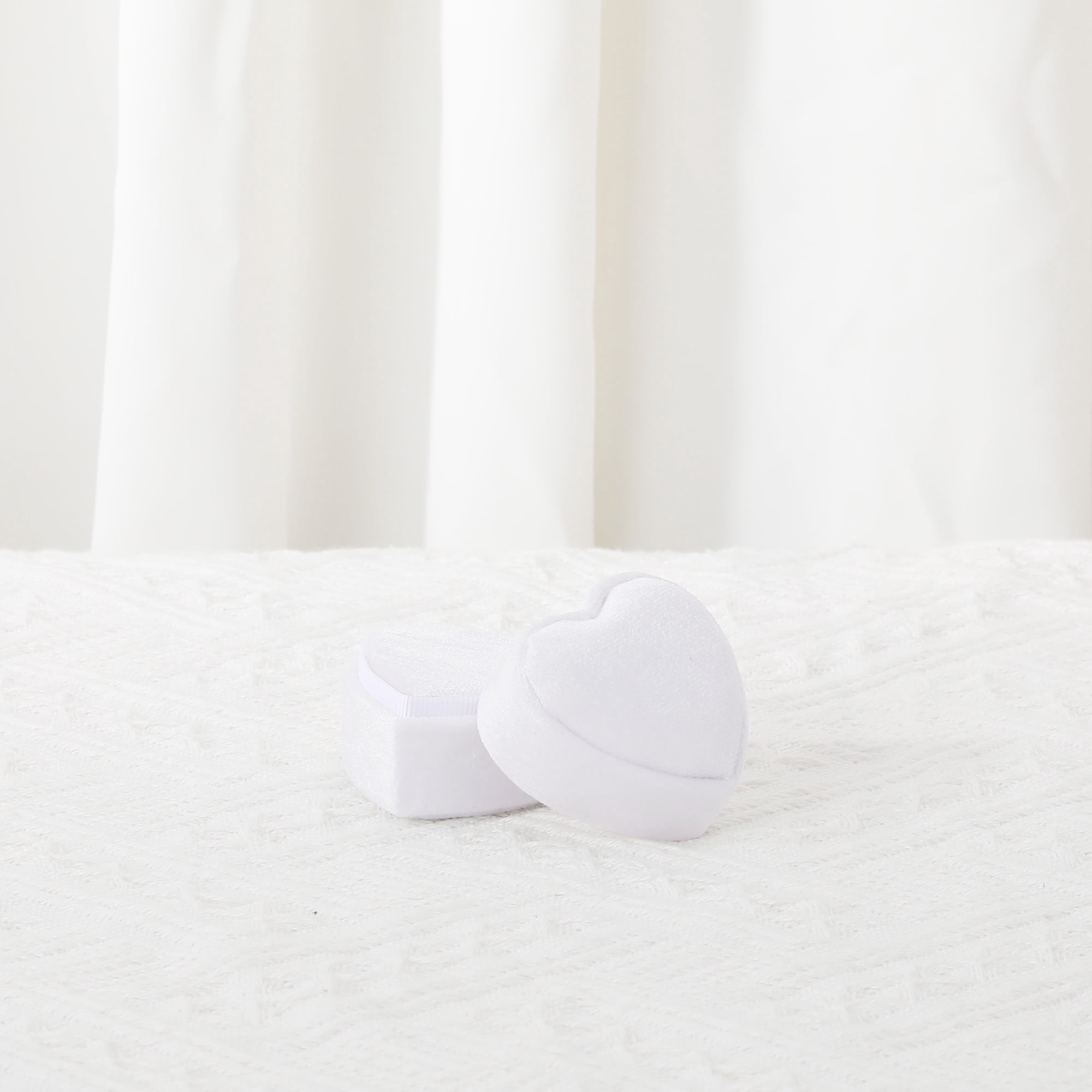 Unique Bargains Velvet Ring Box Jewelry Storage Holder White
