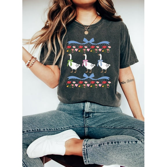 Goose Shirt, Goose Lover T Shirt, Coquette Duck Shirt, Checkered Girly Duck Shirt, Goose T-Shirt