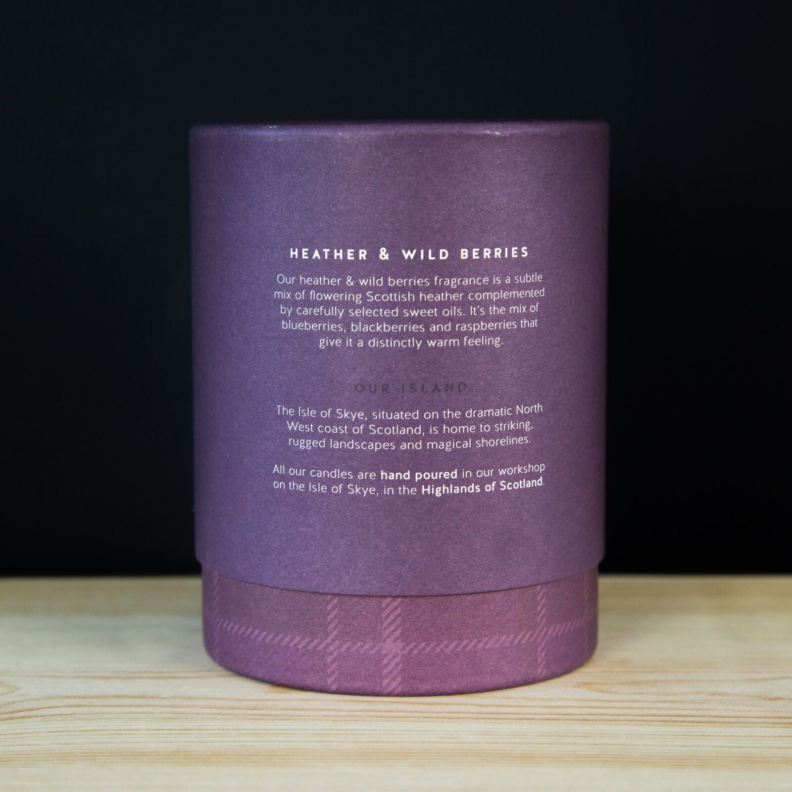 Isle of Skye Candle Co. Heather & Wild Berries Scented 45h Natural Soy Wax Large Candle Made in Scotland