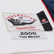 Mens Mitchell & Ness Tom Brady White New England Patriots 2000 Authentic Jersey