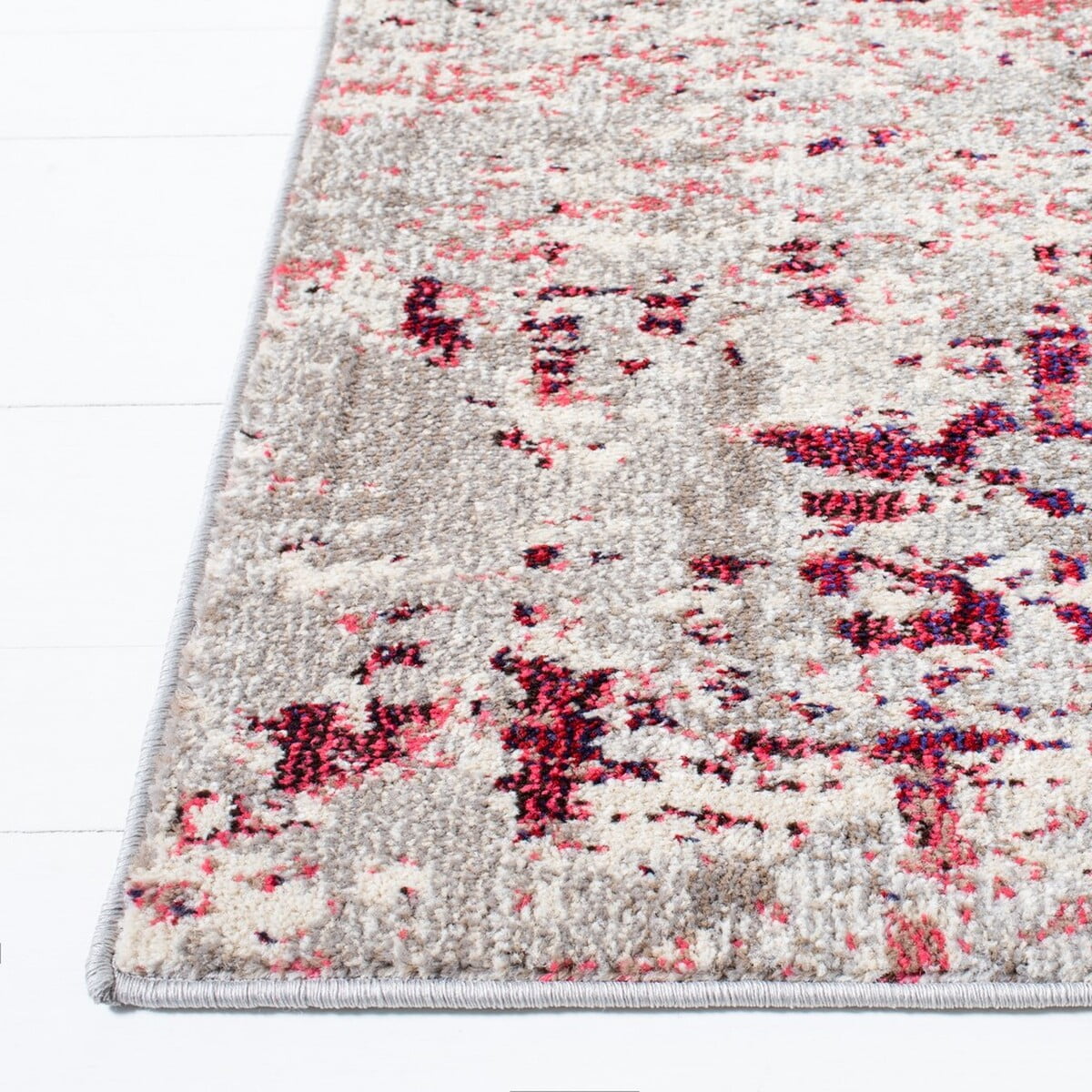 SAFAVIEH Madison Flowers Vintage Abstract Area Rug, Beige/Wine, 5'3" x 7'6"