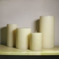 thumbnail image 5 of Hometrends 8" Bougie pilier parfumée vanille et bois de santal, 5 of 5